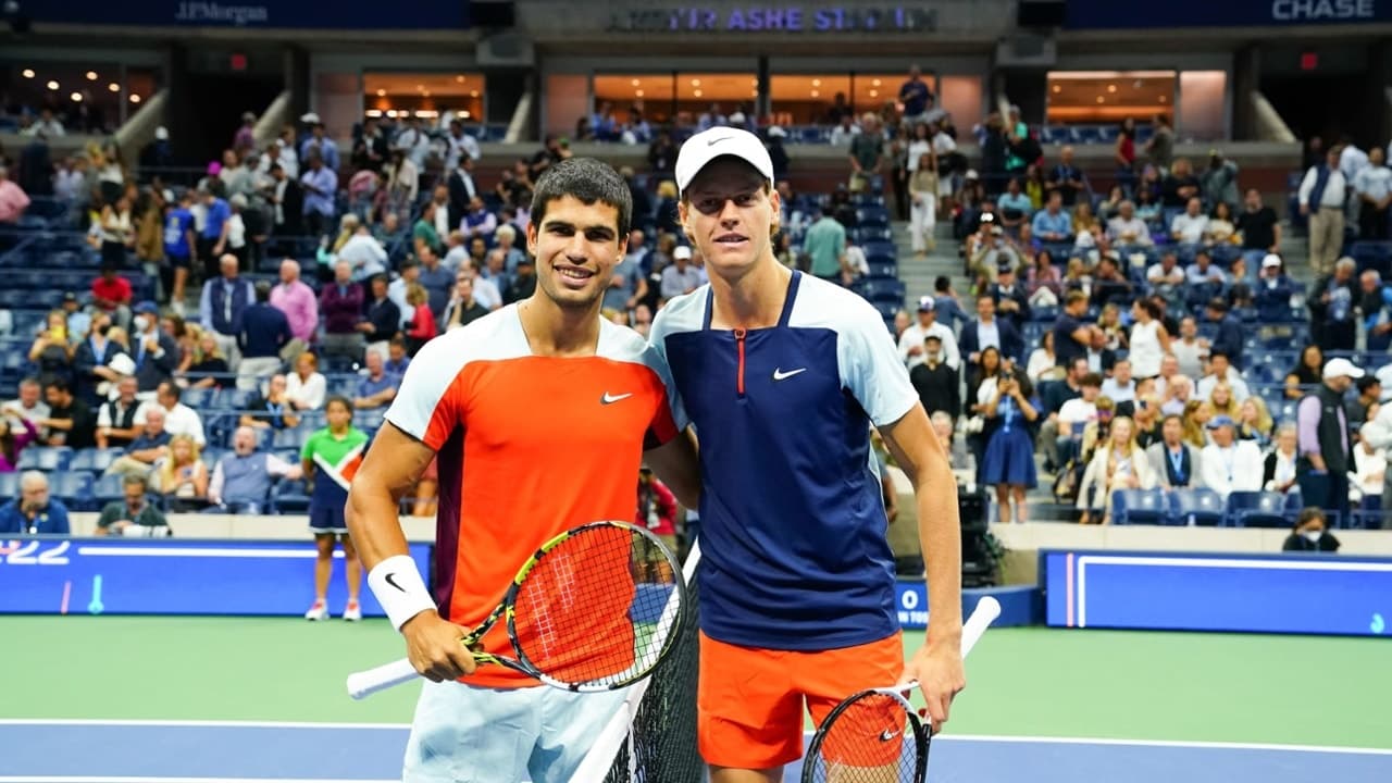 Will the match between Carlos Alcaraz and Jannik Sinner go over or under 2.5 total sets?