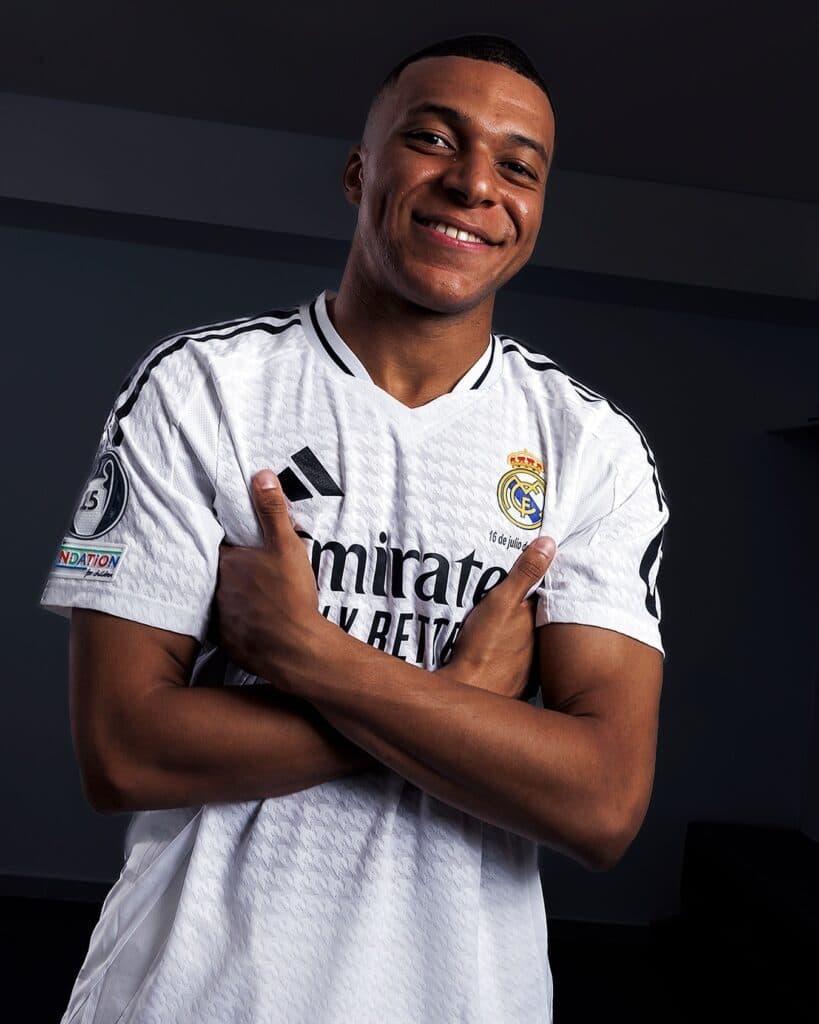Mbappé vs CR7: Will he break the 59-goal yearly record before 2026?